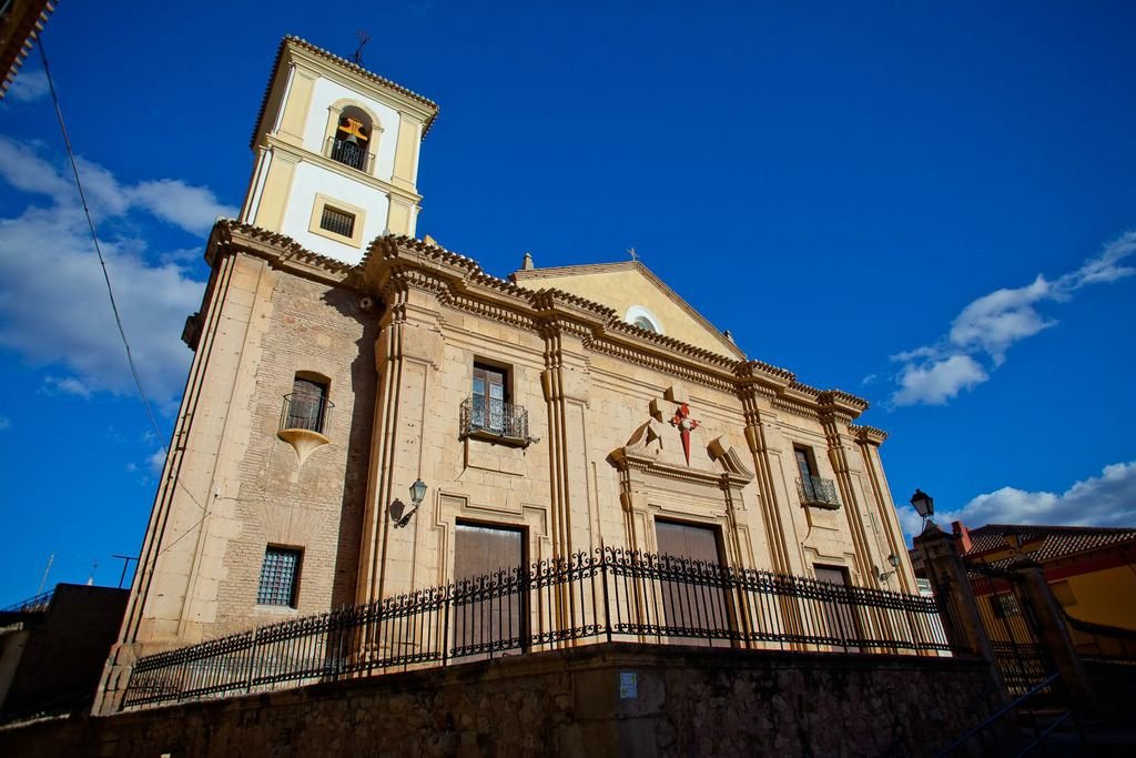 Fachada de la iglesia de Santiago en Lorca